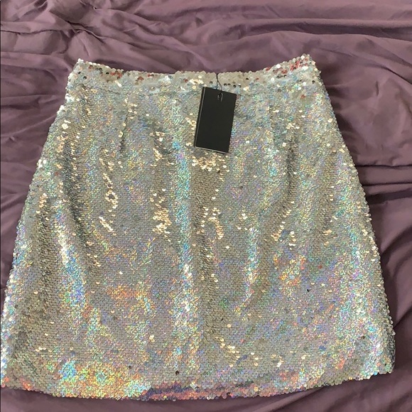 NWT Silver Sequin Pencil Skirt - Picture 3 of 3